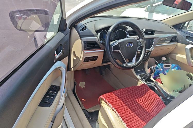 Used Geely Auto Emgrand 2017 Sedan Million Edition 1.5L Manual Luxury Model Driver Seat