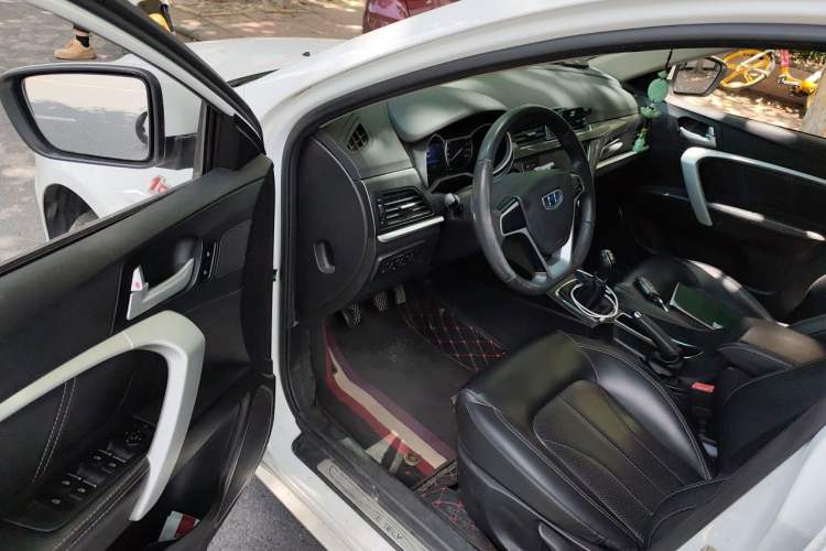 Used Geely Auto Emgrand 2017 Sedan Million Edition 1.5L Manual - Upward Version Driver Seat