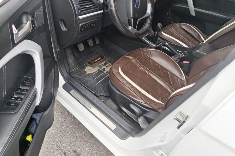 Used Geely Auto Emgrand 2017 Sedan Million Edition 1.5L Manual - Upward Version Driver Seat