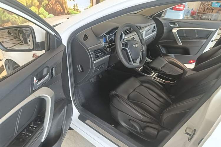 Used Geely Auto Emgrand 2017 Sedan Million Edition 1.5L CVT Upward Version Driver Seat