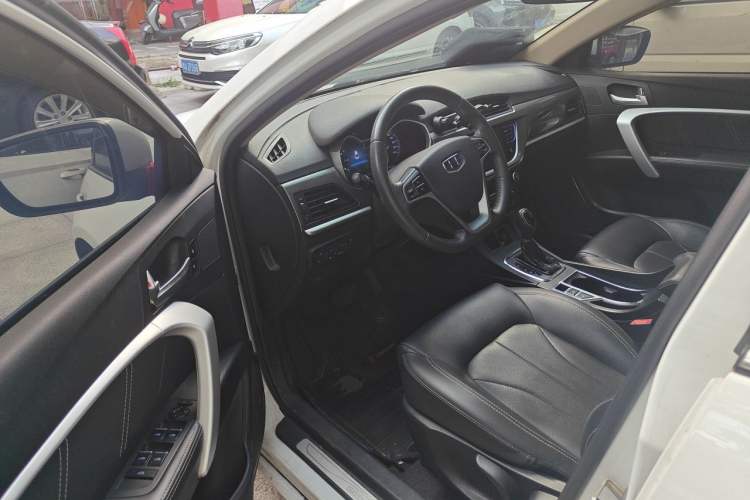 Used Geely Auto Emgrand 2017 Sedan Million Edition 1.5L CVT Upward Connectivity Version Driver Seat