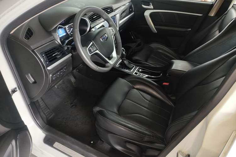 Used Geely Auto Emgrand 2017 Sedan Million Edition 1.5L CVT Upward Version Driver Seat