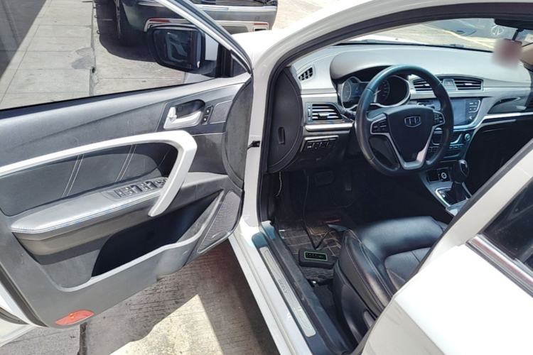 Used Geely Auto Emgrand 2017 Sedan Million Edition 1.5L CVT Upward Version Driver Seat