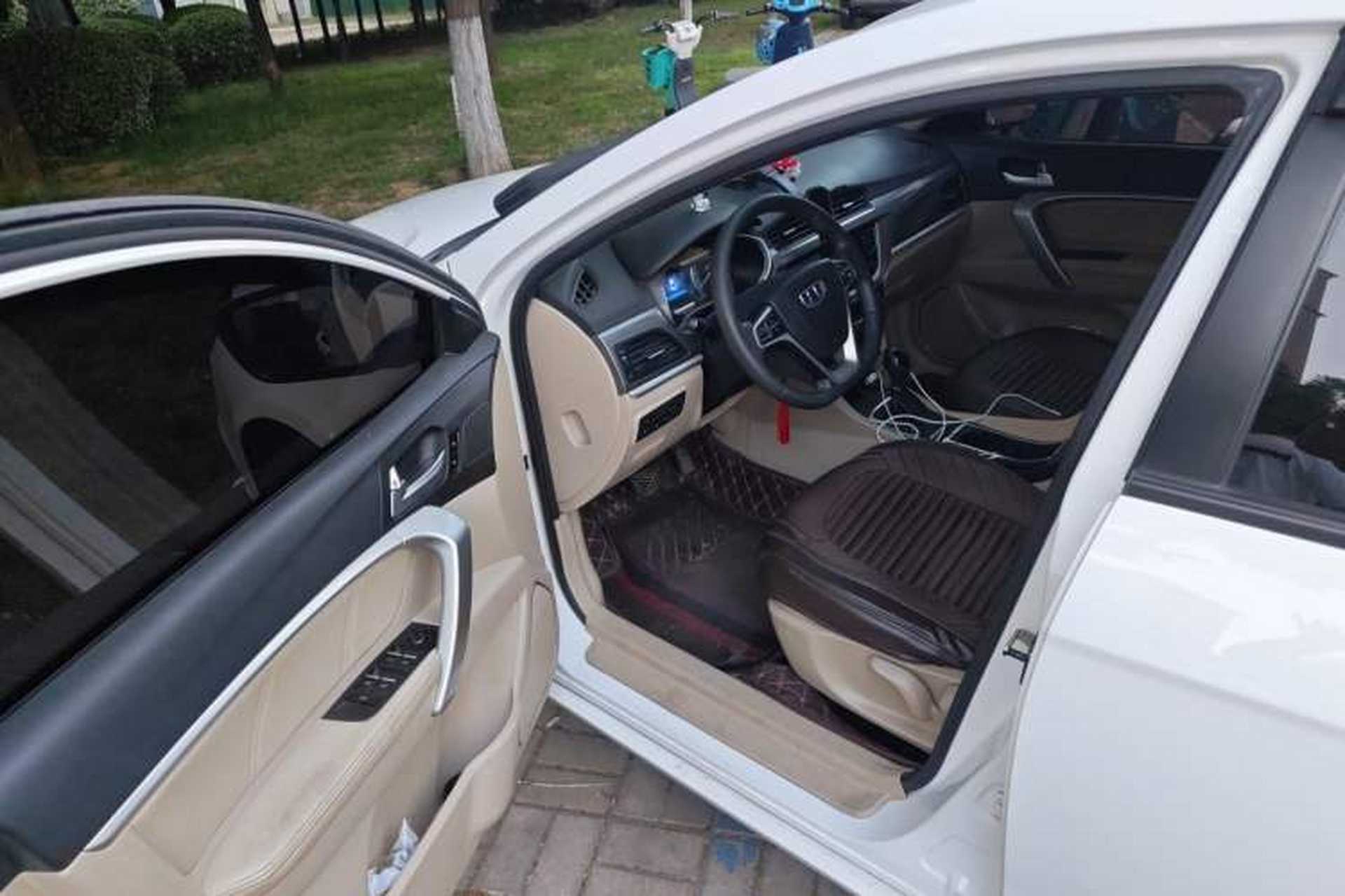 Used Geely Auto Emgrand 2017 Sedan Million Edition 1.5L CVT Luxury Model Driver Seat