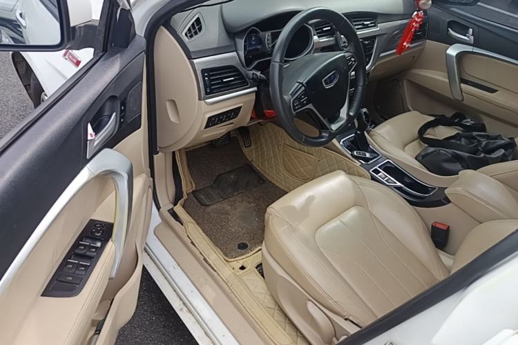 Used Geely Auto Emgrand 2017 Sedan Million Edition 1.5L CVT Luxury Model Driver Seat