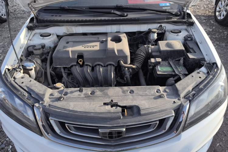 Used Geely Auto Emgrand 2017 Sedan Million Edition 1.5L Manual Luxury Model Engine Bay