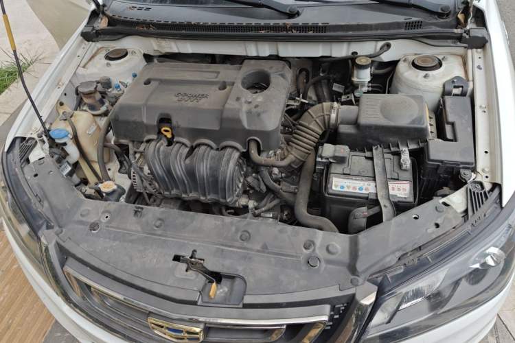 Used Geely Auto Emgrand 2017 Sedan Million Edition 1.5L Manual Upward Connect Version Engine Bay