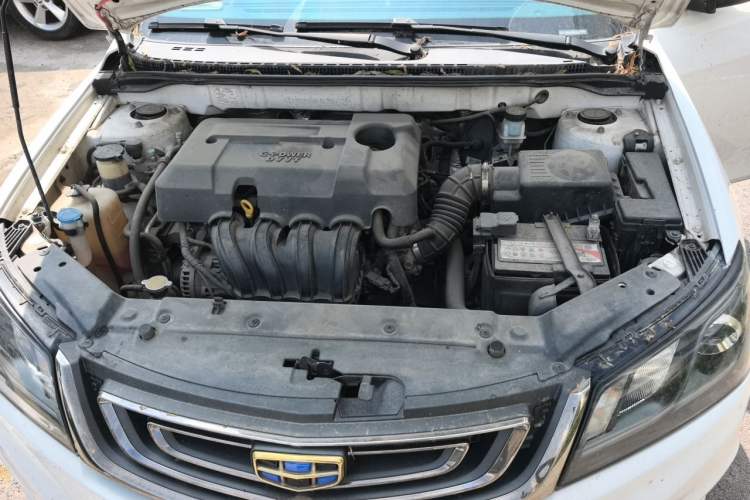 Used Geely Auto Emgrand 2017 Sedan Million Edition 1.5L Manual Luxury Model Engine Bay