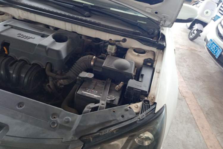 Used Geely Auto Emgrand 2017 Sedan Million Edition 1.5L Manual - Upward Version Engine Bay Left