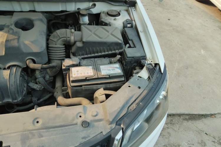 Used Geely Auto Emgrand 2017 Sedan Million Edition 1.5L CVT Luxury Model Engine Bay Left