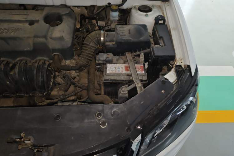 Used Geely Auto Emgrand 2017 Sedan Million Edition 1.5L Manual - Upward Version Engine Bay Left