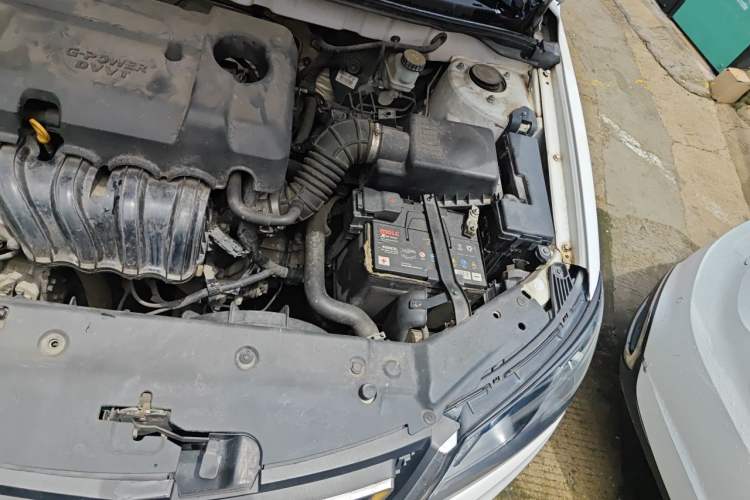 Used Geely Auto Emgrand 2017 Sedan Million Edition 1.5L Manual - Upward Version Engine Bay Left