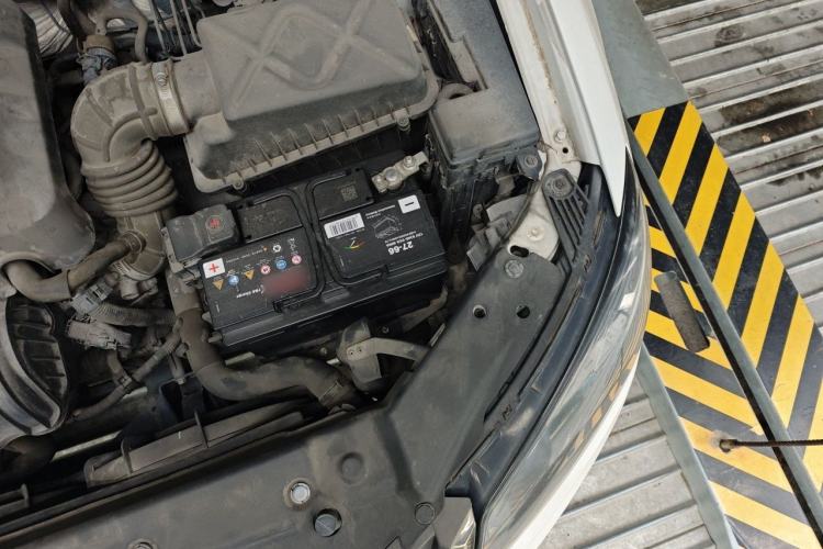 Used Geely Auto Emgrand 2017 Sedan Million Edition 1.5L CVT Upward Version Engine Bay Left