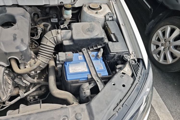 Used Geely Auto Emgrand 2017 Sedan Million Edition 1.5L Manual - Upward Version Engine Bay Left