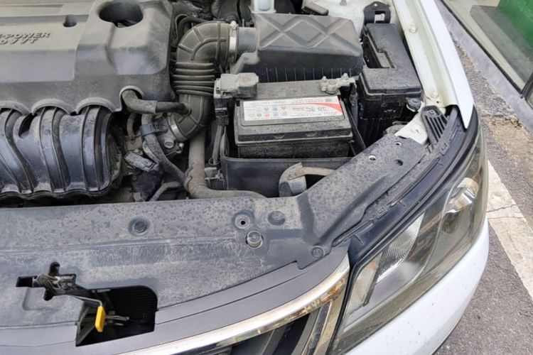 Used Geely Auto Emgrand 2017 Hatchback RS Million Edition 1.5L CVT Upward Version Engine Bay Left
