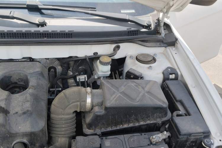 Used Geely Auto Emgrand 2017 Sedan Million Edition 1.5L CVT Luxury Model Engine Bay Left