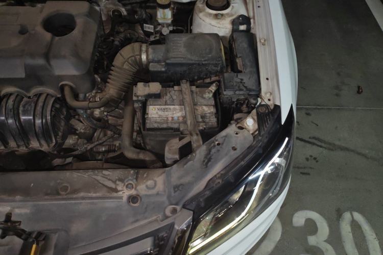 Used Geely Auto Emgrand 2017 Sedan Million Edition 1.5L Manual Upward Connect Version Engine Bay Left