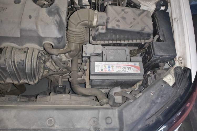 Used Geely Auto Emgrand 2017 Sedan Million Edition 1.5L CVT Luxury Model Engine Bay Left
