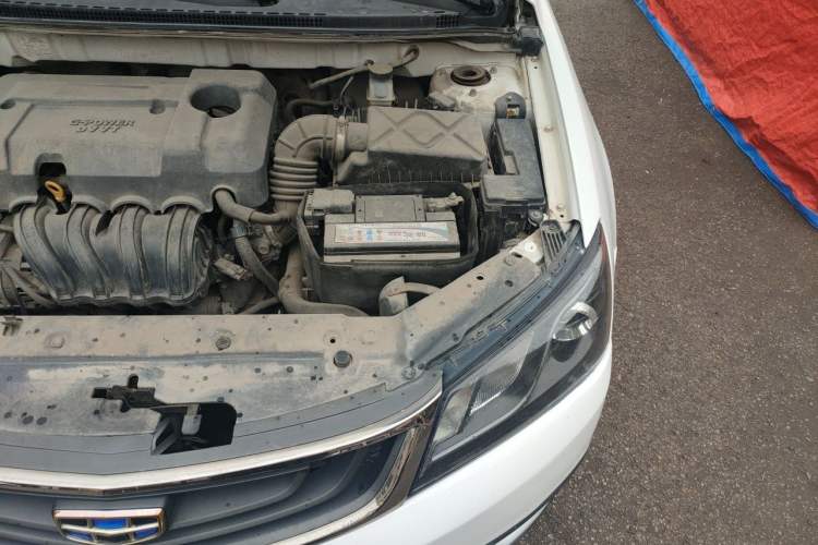Used Geely Auto Emgrand 2017 Hatchback RS Million Edition 1.5L CVT Upward Version Engine Bay Left