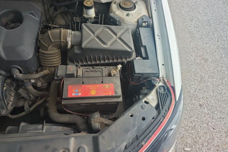 Used Geely Auto Emgrand 2017 Sedan Million Edition 1.5L CVT Luxury Model Engine Bay Left