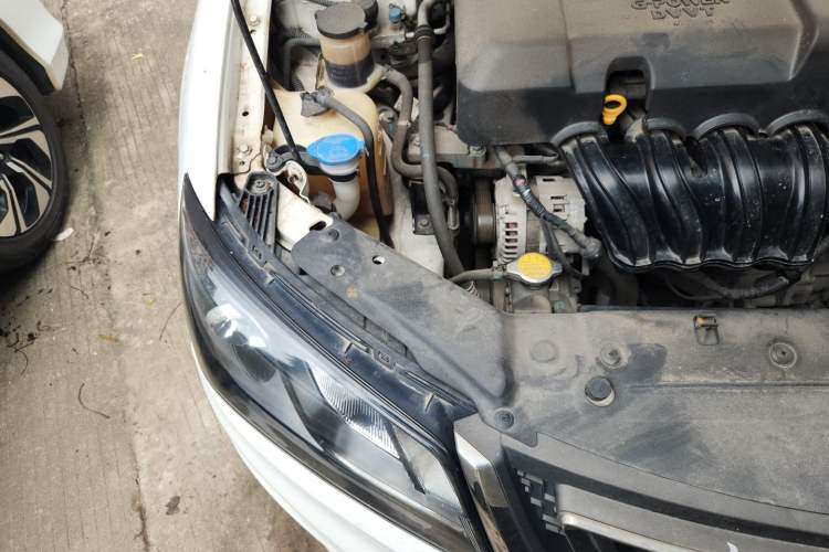 Used Geely Auto Emgrand 2017 Sedan Million Edition 1.5L CVT Upward Version Engine Bay Right