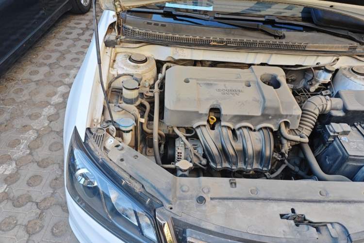Used Geely Auto Emgrand 2017 Sedan Million Edition 1.5L Manual Luxury Model Engine Bay Right