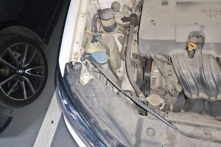 Used Geely Auto Emgrand 2017 Sedan Million Edition 1.5L CVT Luxury Model Engine Bay Right