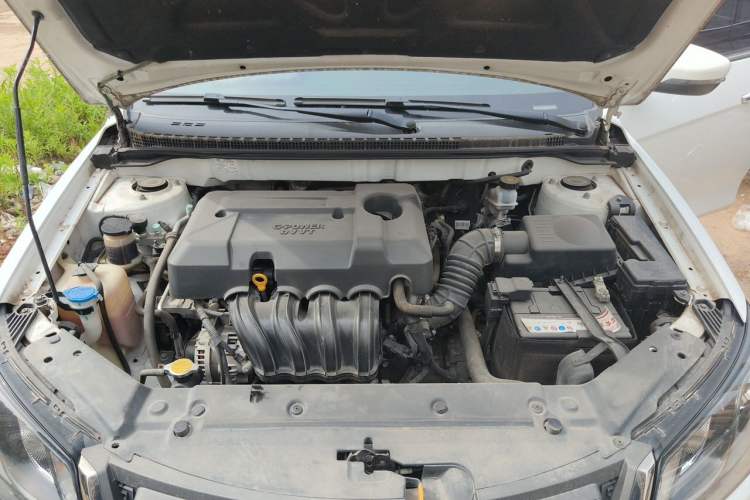 Used Geely Auto Emgrand 2017 Sedan Million Edition 1.5L Manual Upward Connect Version Engine Bay