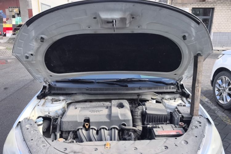 Used Geely Auto Emgrand 2017 Sedan Million Edition 1.5L Manual Upward Connect Version Engine Bay