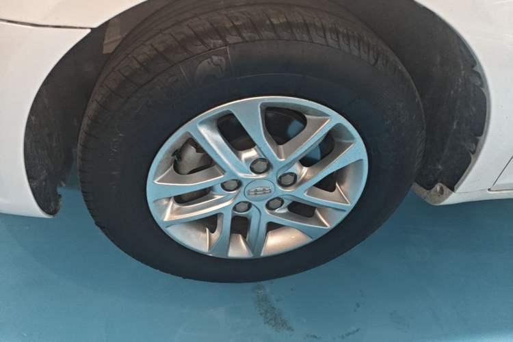 Used Geely Auto Emgrand 2017 Sedan Million Edition 1.5L CVT Luxury Model Exterior 1