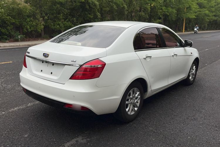 Used Geely Auto Emgrand 2017 Sedan Million Edition 1.5L CVT Luxury Model Exterior 3