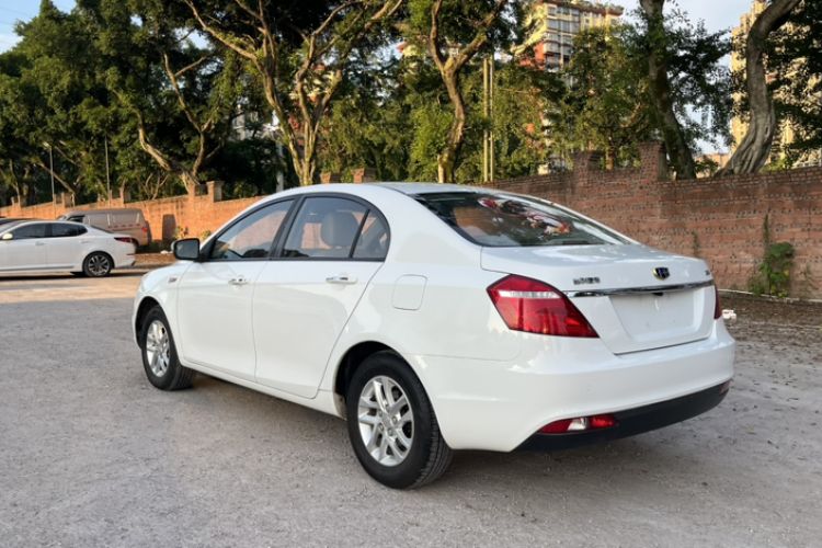 Used Geely Auto Emgrand 2017 Sedan Million Edition 1.5L Manual Luxury Model Exterior 3