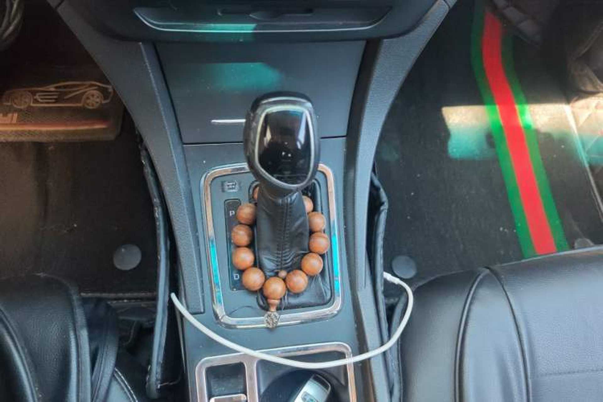 Used Geely Auto Emgrand 2017 Sedan Million Edition 1.5L CVT Upward Version Gear Lever