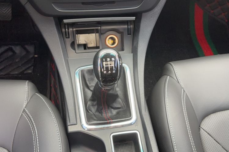Used Geely Auto Emgrand 2017 Sedan Million Edition 1.5L Manual - Upward Version Gear Lever