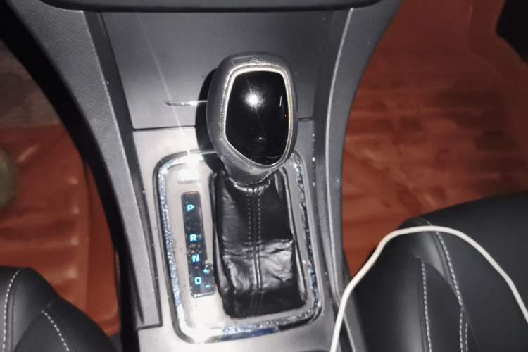 Used Geely Auto Emgrand 2017 Sedan Million Edition 1.5L CVT Upward Connectivity Version Gear Lever