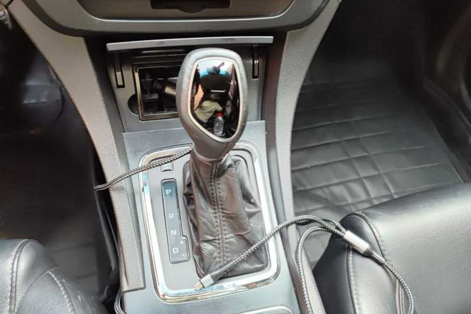 Used Geely Auto Emgrand 2017 Hatchback RS Million Edition 1.5L CVT Upward Version Gear Lever