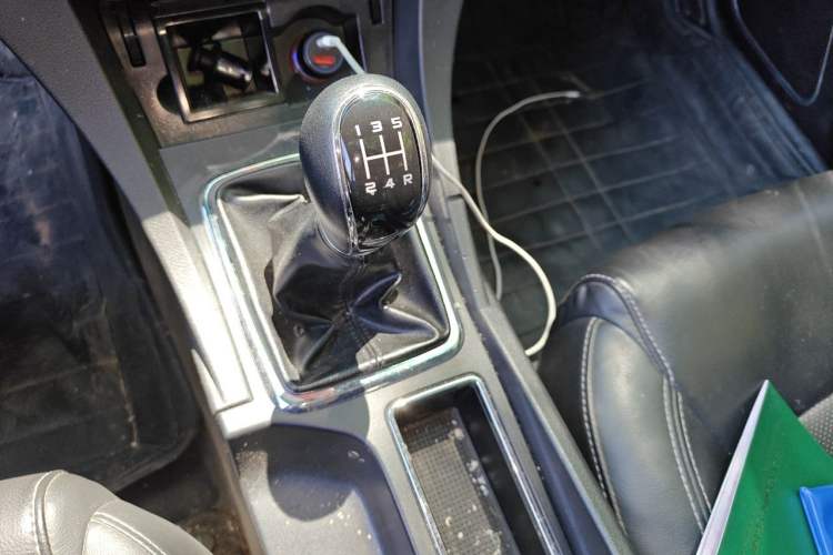 Used Geely Auto Emgrand 2017 Sedan Million Edition 1.5L Manual - Upward Version Gear Lever