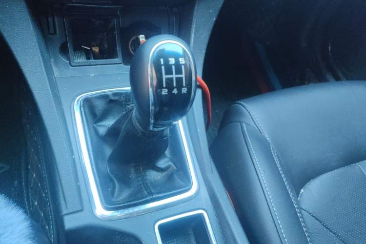 Used Geely Auto Emgrand 2017 Sedan Million Edition 1.5L Manual - Upward Version Gear Lever