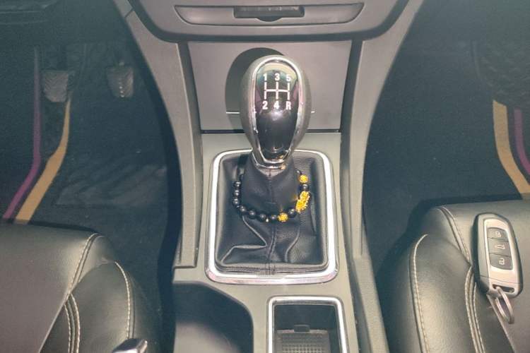 Used Geely Auto Emgrand 2017 Sedan Million Edition 1.5L Manual - Upward Version Gear Lever