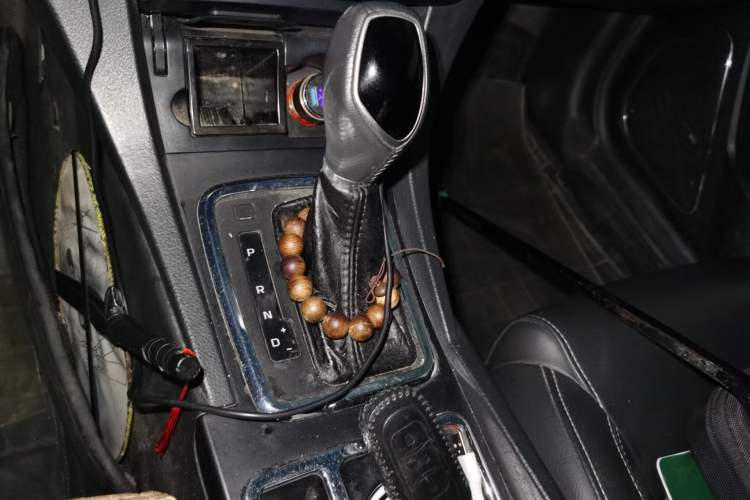 Used Geely Auto Emgrand 2017 Sedan Million Edition 1.5L CVT Upward Connectivity Version Gear Lever