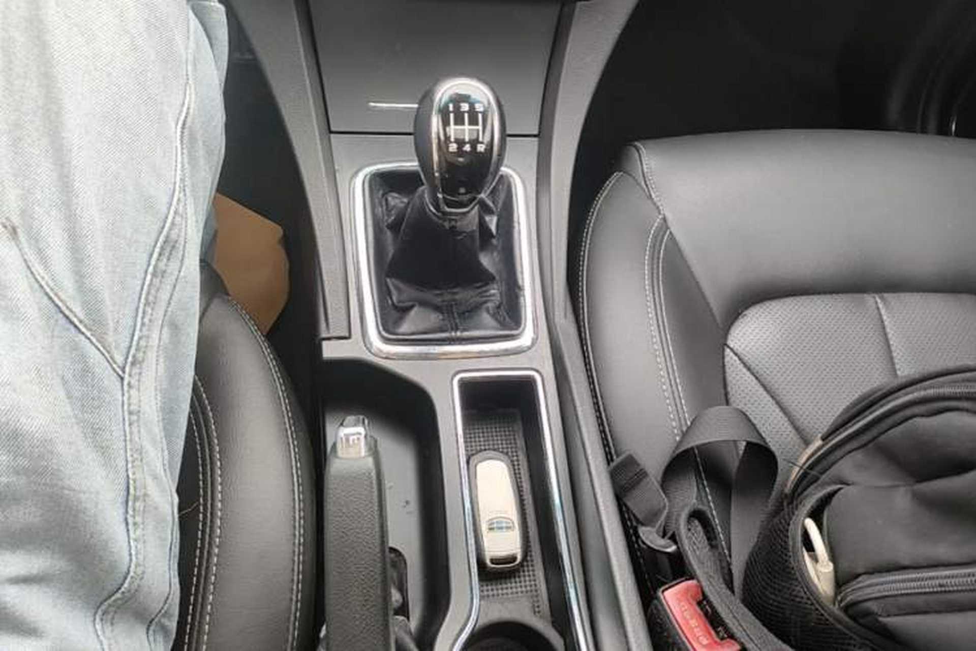 Used Geely Auto Emgrand 2017 Sedan Million Edition 1.5L Manual - Upward Version Gear Lever