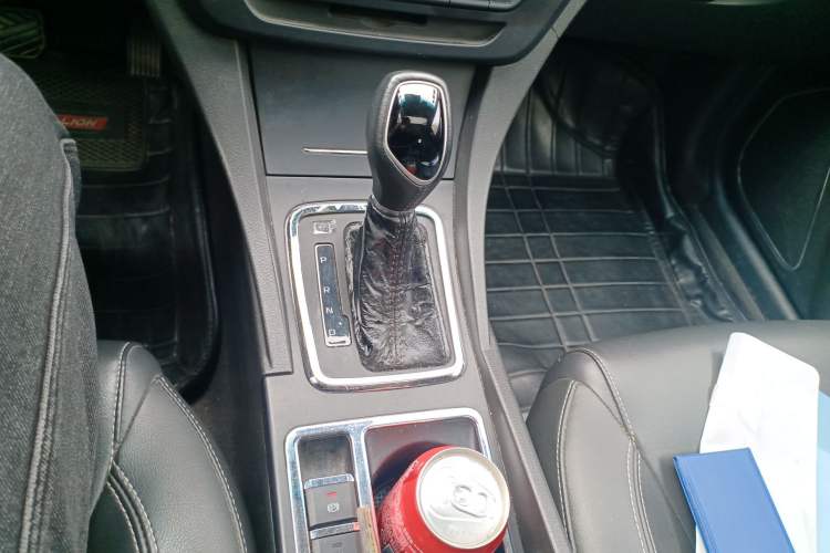 Used Geely Auto Emgrand 2017 Sedan Million Edition 1.5L CVT Upward Connectivity Version Gear Lever