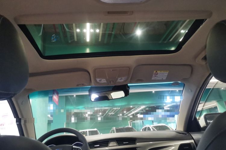 Used Geely Auto Emgrand 2017 Sedan Million Edition 1.5L CVT Upward Connectivity Version Headliner