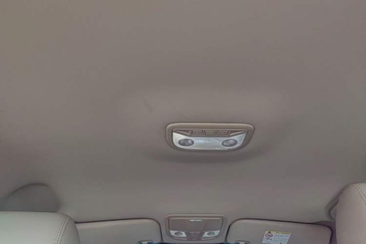 Used Geely Auto Emgrand 2017 Sedan Million Edition 1.5L CVT Luxury Model Headliner