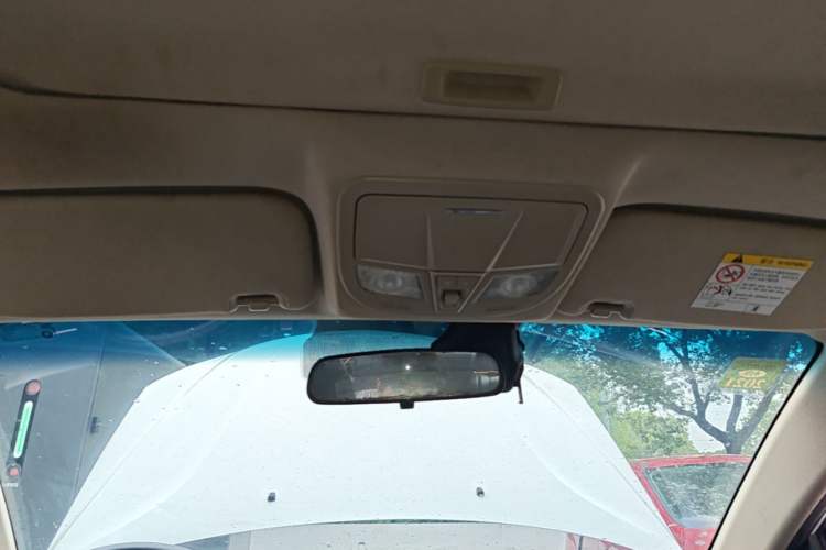 Used Geely Auto Emgrand 2017 Sedan Million Edition 1.5L CVT Upward Version Headliner