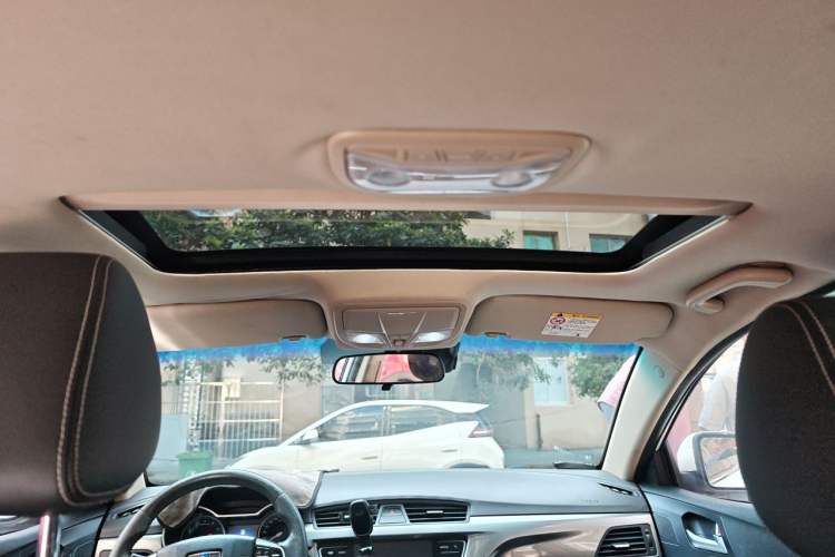 Used Geely Auto Emgrand 2017 Sedan Million Edition 1.5L CVT Luxury Model Headliner