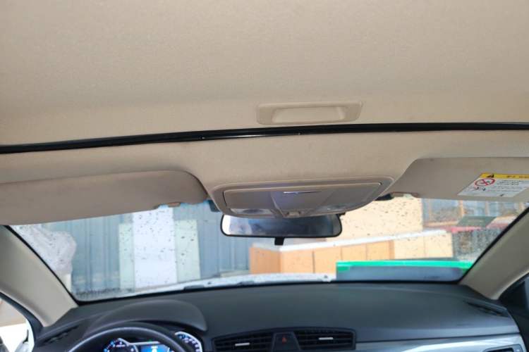 Used Geely Auto Emgrand 2017 Hatchback RS Million Edition 1.5L CVT Upward Version Headliner