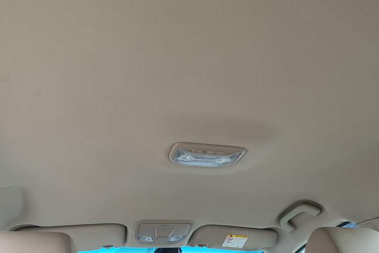 Used Geely Auto Emgrand 2017 Sedan Million Edition 1.5L CVT Luxury Model Headliner