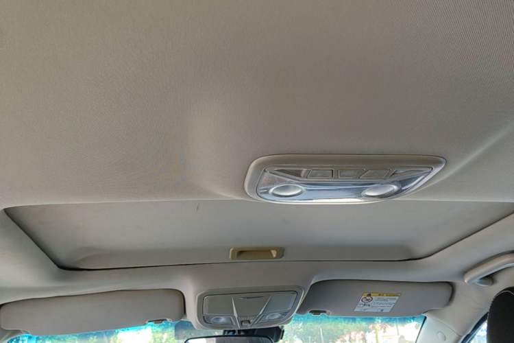 Used Geely Auto Emgrand 2017 Sedan Million Edition 1.5L CVT Upward Version Headliner