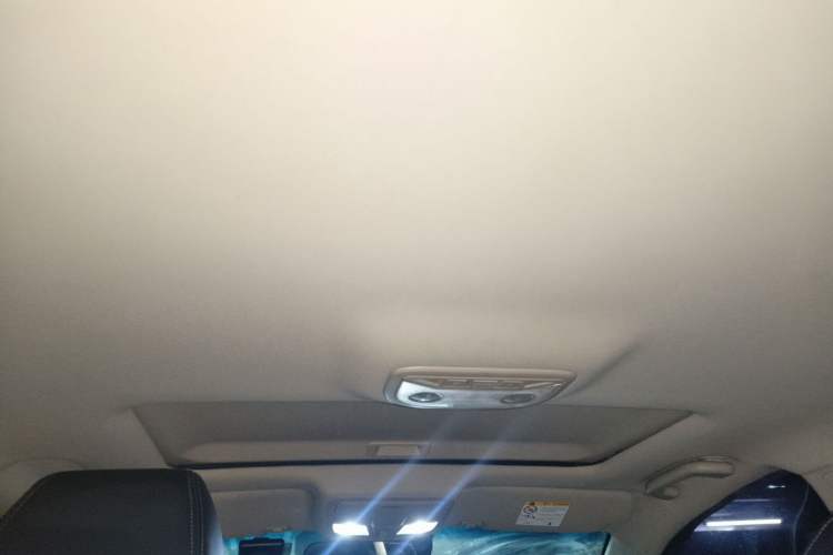 Used Geely Auto Emgrand 2017 Hatchback RS Million Edition 1.5L CVT Upward Version Headliner